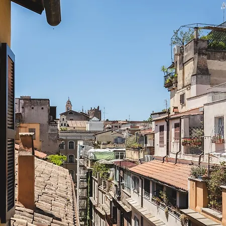 Valeria Terrace - Monti,